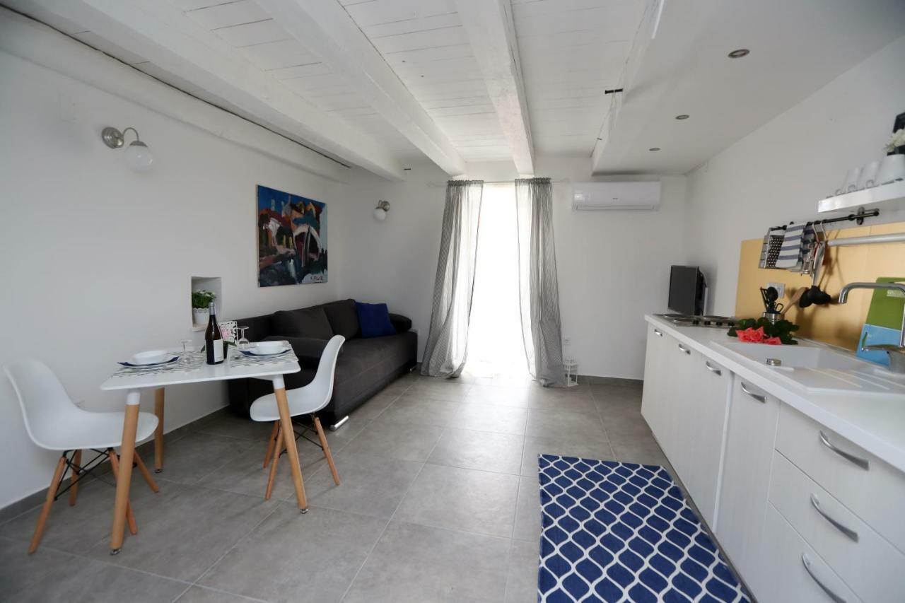 Appartement Kuce Za Odmor Brkic à Lozovac Extérieur photo